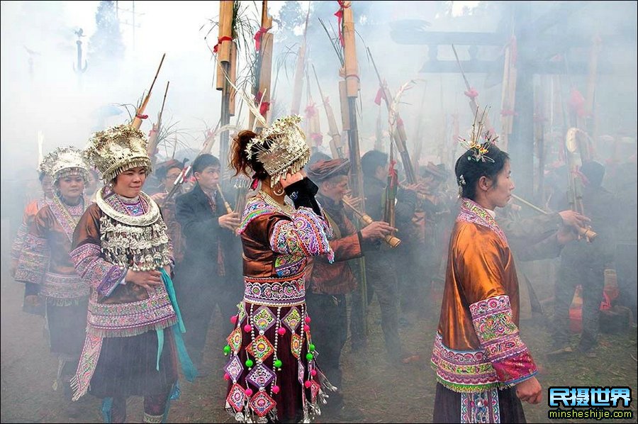 广西桂林融水苗族坡会芒篙节-桂林山水漓江风光摄影团