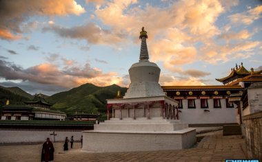 甘南摄影团之旅：拉卜楞寺摄影旅行攻略——探索藏族文化与艺术